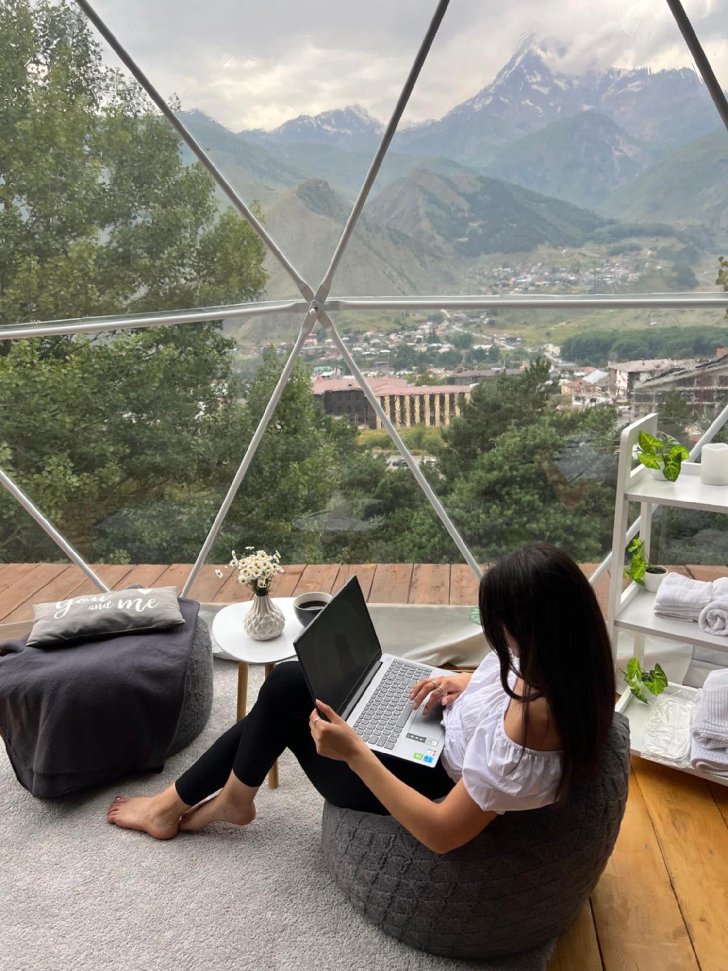 Elia Glamping Stepantsminda Exterior foto